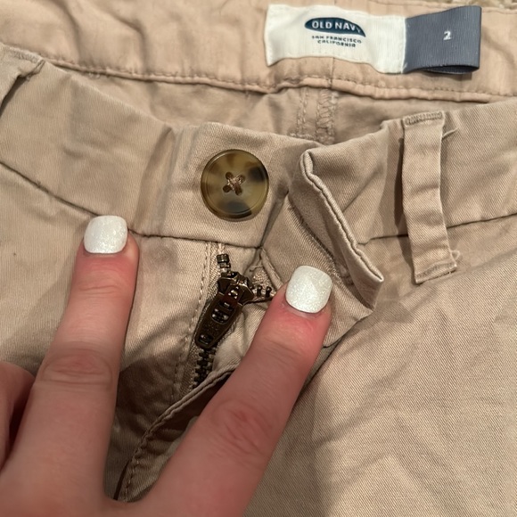 Shorts - Picture 3 of 3